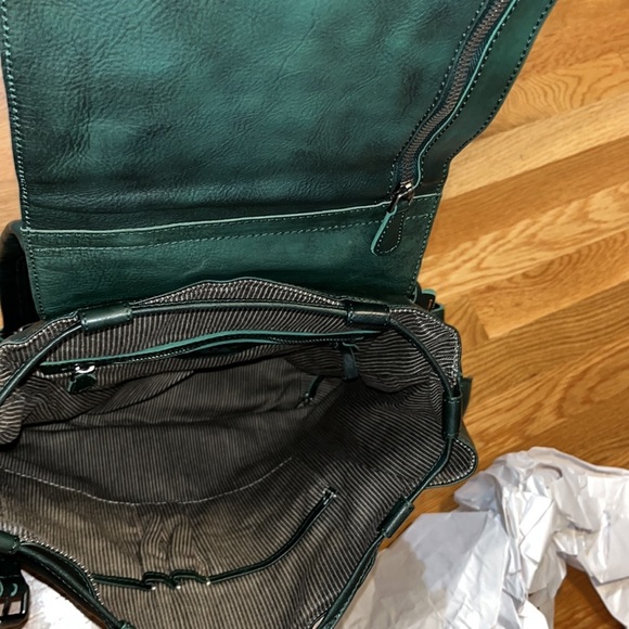 Free People x Old Trend Bryan Backpack Green NWT - Picture 13 of 17